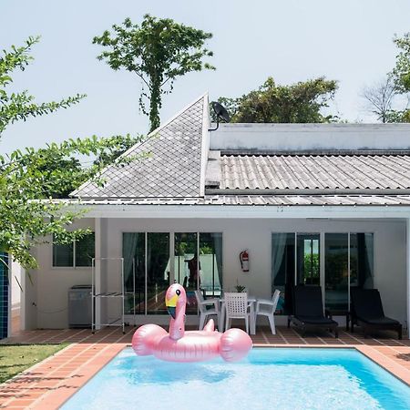 Baan Promphun Pool Villa By Bv Si Sunthon Buitenkant foto