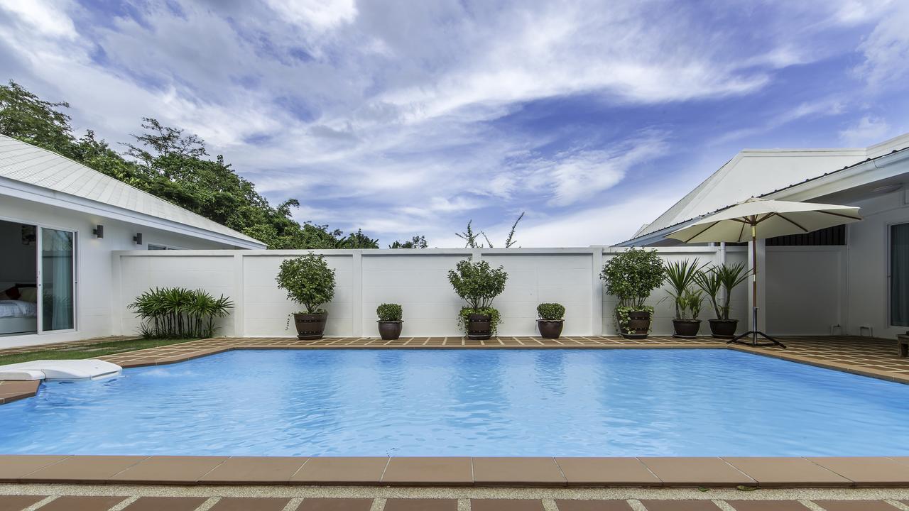 Baan Promphun Pool Villa By Bv Si Sunthon Buitenkant foto