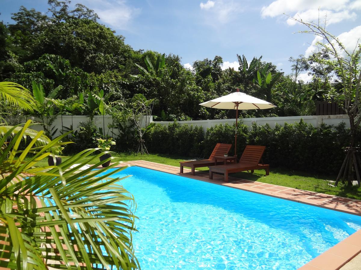 Baan Promphun Pool Villa By Bv Si Sunthon Buitenkant foto